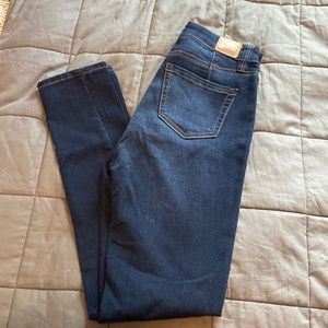 Dollhouse super high rise waist 26 length 29 size 3/4